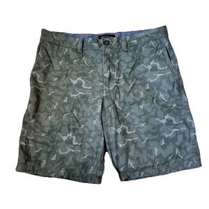 Banana Republic Green Camouflage Cargo Shorts